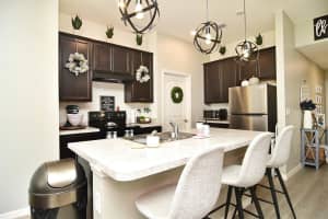 421 PINECREST LOOP, DAVENPORT, FL 33837 Sold 09/16/24