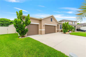 2261 WADEVIEW LOOP, SAINT CLOUD, FL 34769 Sold 10/07/24