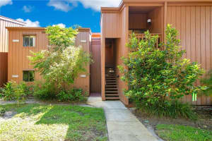 952 MICHIGAN STREET, ORLANDO, FL 32806 Sold 04/17/25