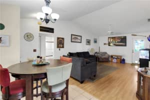 121 MOHAWK CIRCLE, AUBURNDALE, FL 33823 Sold 10/19/24