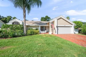 817 ROSEMERE CIRCLE, ORLANDO, FL 32835 Sold 02/24/25