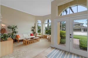 941 NOLA DRIVE, OCOEE, FL 34761 Sold 10/07/24