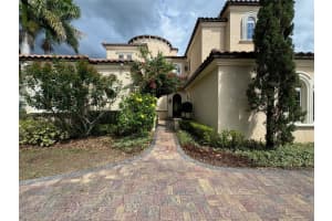 9214 BAYWAY DRIVE, ORLANDO, FL 32819 Sold 09/27/24