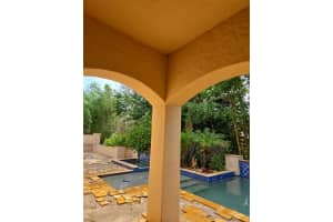 9214 BAYWAY DRIVE, ORLANDO, FL 32819 Sold 09/27/24