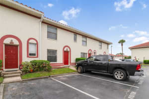 6292 ARLINGTON COURT, ORLANDO, FL 32807 Sold 10/01/24