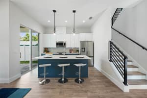 1911 PARK LAKE STREET, ORLANDO, FL 32803 Sold 11/15/24