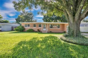 1725 BALDWIN DRIVE, ORLANDO, FL 32806 Sold 02/03/25