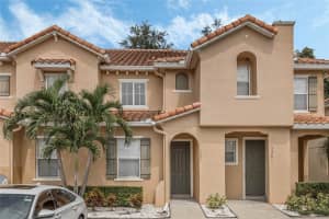 5380 PARADISE CAY CIRCLE, KISSIMMEE, FL 34746 Sold 10/31/24