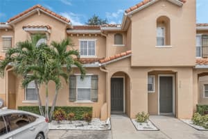 5380 PARADISE CAY CIRCLE, KISSIMMEE, FL 34746 Sold 10/31/24