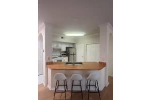 911 ORANGE AVENUE, ORLANDO, FL 32801 Sold 10/18/24