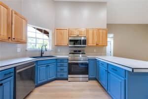 129 10TH STREET, CHULUOTA, FL 32766 Sold 12/06/24