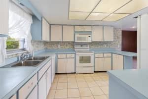 1912 POINSETTA LANE, MAITLAND, FL 32751 Sold 10/24/24