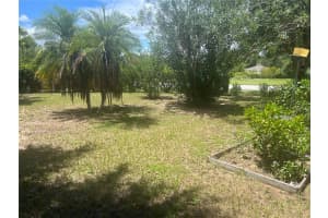 84 TWIN LAKE CIRCLE, UMATILLA, FL 32784 Sold 04/24/25