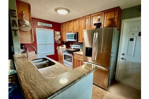1000 SARAH LEE LANE, OCOEE, FL 34761 Sold 09/25/24