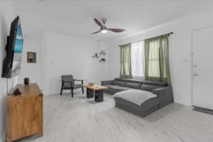 1515 KENWOOD AVENUE, WINTER HAVEN, FL 33880 Sold 03/03/25