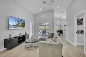 728 HILLCREST DRIVE, DAVENPORT, FL 33897 Sold 12/30/24
