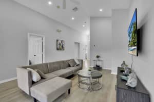728 HILLCREST DRIVE, DAVENPORT, FL 33897 Sold 12/30/24