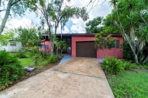 138 PALMETTO AVENUE, DELAND, FL 32720 Sold 12/16/24