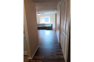 2860 N POWERS DRIVE, ORLANDO, FL 32818 - MLS#MFRO6232045