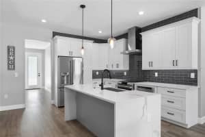 4314 DES PLAINES DRIVE, SARASOTA, FL 34233 Sold 10/25/24