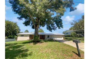 1905 MANOR CIRCLE, WINTER HAVEN, FL 33880 Sold 04/15/25