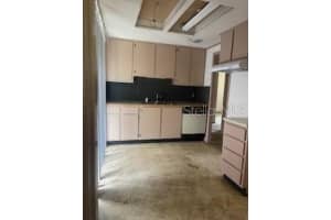 857 GLASGOW AVENUE, DELTONA, FL 32738 Sold 10/15/24
