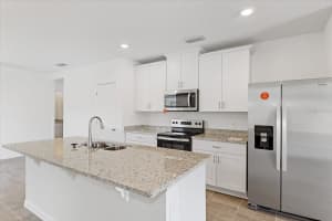 3681 PORTSMOUTH LANE, HAINES CITY, FL 33844 Sold 04/11/25