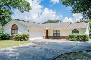 106 SUMMERHILL COURT, MINNEOLA, FL 34715 Sold 02/21/25