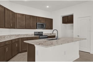 5013 BASSWOOD HONEY LOOP, APOPKA, FL 32712 Sold 03/28/25
