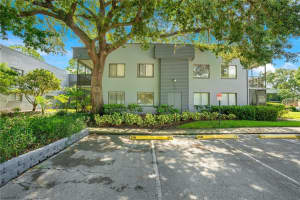 2447 OAK PARK WAY, ORLANDO, FL 32822 Sold 10/15/24