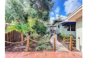 32545 LAKESHORE DRIVE, TAVARES, FL 32778 Sold 02/27/25