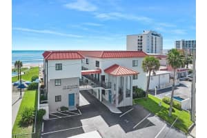 1404 N Atlantic Ave #4, DAYTONA BEACH