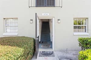 525 CONWAY ROAD, ORLANDO, FL 32807 Sold 10/08/24