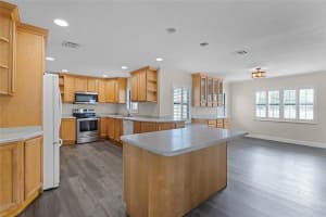 2949 PEEL AVENUE, ORLANDO, FL 32806 Sold 02/28/25