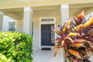 542 PARKER LEE LOOP, APOPKA, FL 32712 Sold 10/29/24