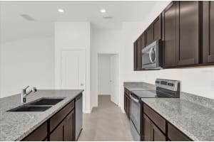 726 CHESNUT LANE, AUBURNDALE, FL 33823 Sold 11/22/24