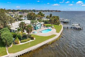 200 COLONY POINT ROAD, ST PETERSBURG, FL 33705 - MLS#MFRO6234302