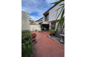 4229 LAKE ORLANDO PARKWAY, ORLANDO, FL 32808 Sold 09/20/24