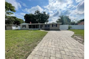 211 LANTANA DRIVE, ORLANDO, FL 32807 Sold 05/10/25