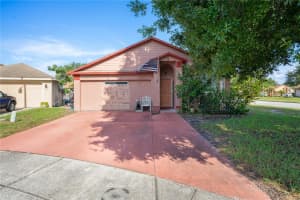 3001 JOLENE COURT, KISSIMMEE, FL 34744 Sold 11/19/24