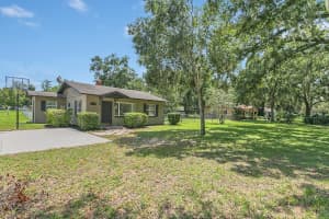 1301 CENTER STREET, EUSTIS, FL 32726 Sold 11/04/24