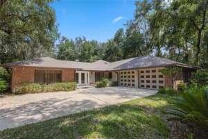 185 RIVER OAKS CIRCLE, SANFORD, FL 32771 Sold 09/28/24