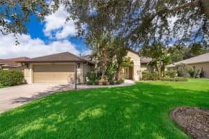 27127 Stoney Brook Dr Leesburg, FL 34748 - Off Market