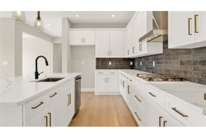 1250 VENICE COURT, DELAND, FL 32724 Sold 12/27/24
