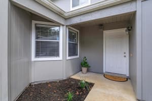 631 LAUREL OAK LANE, ALTAMONTE SPRINGS, FL 32701 Sold 03/10/25