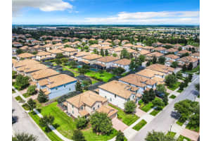 1458 ROLLING FAIRWAY DRIVE, DAVENPORT, FL 33896 Sold 04/07/25