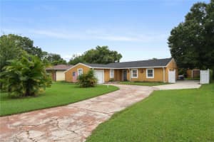 8110 MEADOWGLEN DRIVE, ORLANDO, FL 32810 Sold 10/18/24