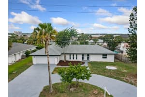 2920 S PENINSULA, DAYTONA BEACH, FL 32118 Sold 01/03/25