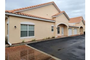 332 DAVID WALKER DRIVE, TAVARES, FL 32778 Sold 06/17/25