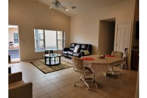 332 DAVID WALKER DRIVE, TAVARES, FL 32778 Sold 06/17/25